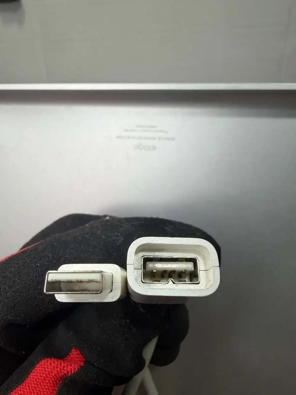 Apple genuine usb
